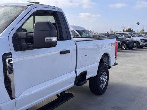 Used 2025 Ford F350 XLT w/ FX4 Off-Road Package AWD/4WD image 9