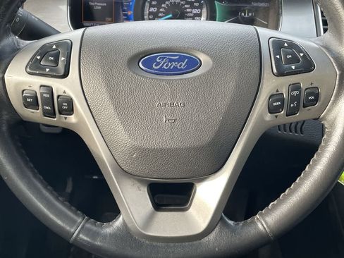 Used 2014 Ford Taurus SEL w/ Equipment Group 201A image 10