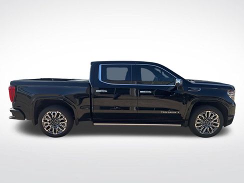 Used 2024 GMC Sierra 1500 Denali Ultimate AWD/4WD image 8