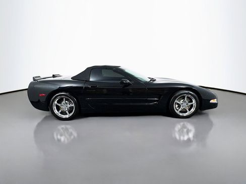 Used 1998 Chevrolet Corvette Convertible w/ Memory Pkg image 7