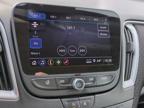 Used 2024 Chevrolet Malibu LT FWD image 17