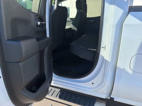 Used 2021 Chevrolet Silverado 1500 LT w/ Bed Protection Package AWD/4WD image 10