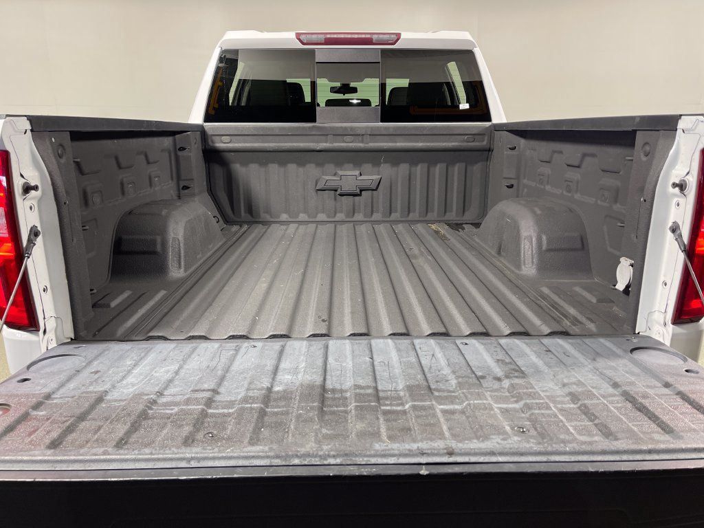 Used 2021 Chevrolet Silverado 1500 LT Trail Boss w/ Convenience Package II AWD/4WD image 10
