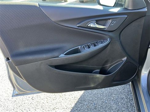 Used 2024 Chevrolet Malibu LT image 16