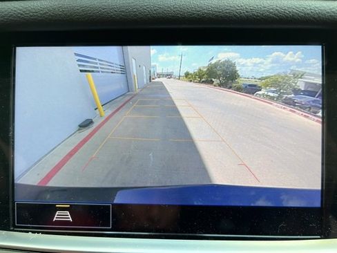 Certified 2023 Cadillac XT5 Luxury w/ LPO, Floor Liner Package image 8