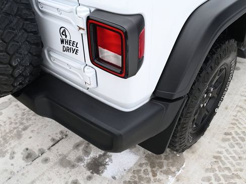 Used 2021 Jeep Wrangler Unlimited Sport image 12