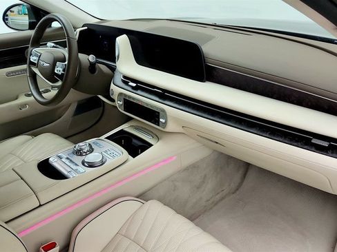 Used 2025 Genesis G90 3.5T AWD/4WD image 25