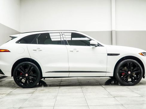 Used 2023 Jaguar F-PACE R-Dynamic S image 6