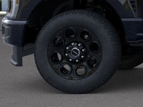 New 2026 Ford F250 Lariat w/ Black Appearance Package image 19