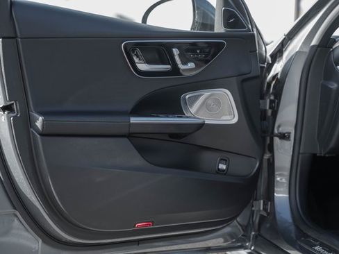 Used 2023 Mercedes-Benz C 300 4MATIC Sedan w/ Exclusive Trim Package image 34