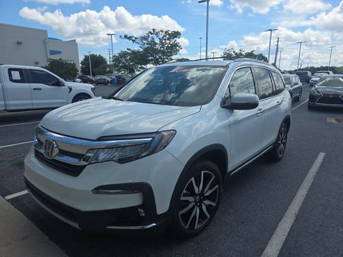 Used 2021 Honda Pilot Touring image 1