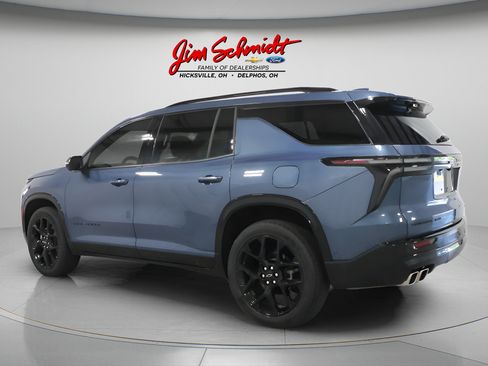 Used 2025 Chevrolet Traverse RS w/ LPO, Floor Liner Package AWD/4WD image 4
