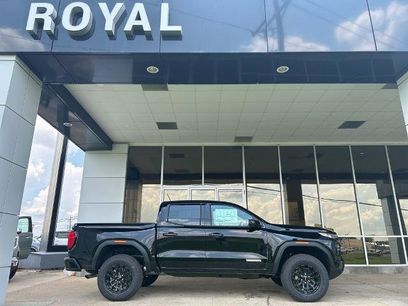 New 2026 GMC Canyon Elevation w/ Convenience Package