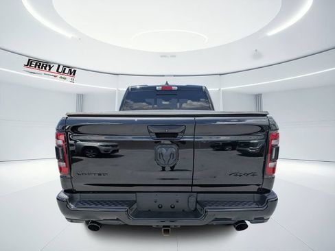 Used 2020 RAM 1500 Limited w/ Black Appearance Package AWD/4WD image 4