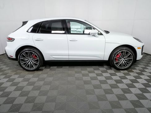 New 2026 Porsche Macan S image 28