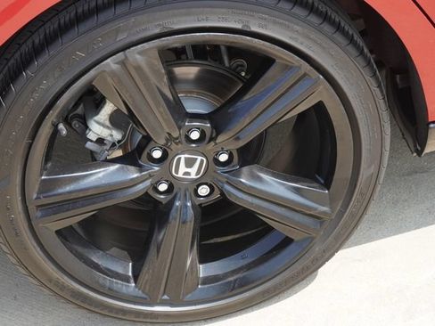Used 2024 Honda Accord Sport image 11