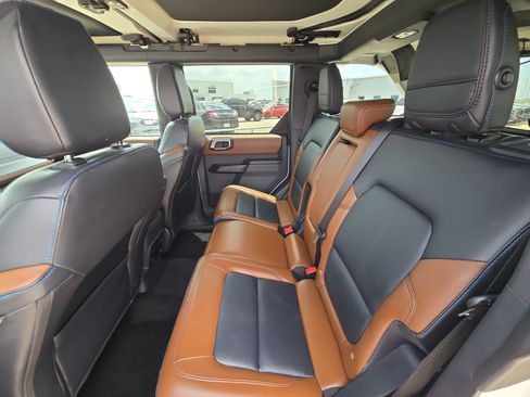Certified 2024 Ford Bronco Outer Banks AWD/4WD image 27