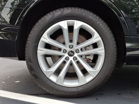Used 2025 Audi Q7 3.0T Premium Plus w/ Premium Plus Package AWD/4WD image 8