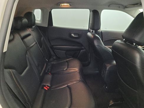 Used 2018 Jeep Compass Limited AWD/4WD image 19