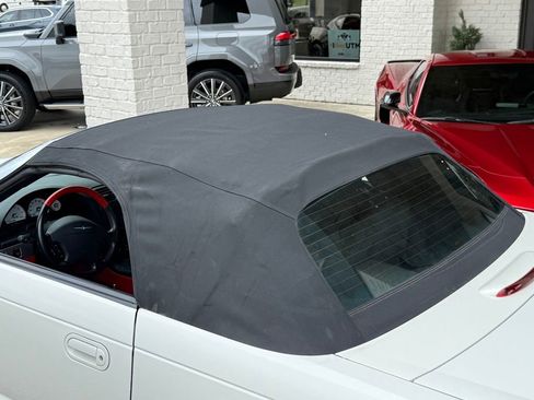 Used 2003 Ford Thunderbird RWD image 24