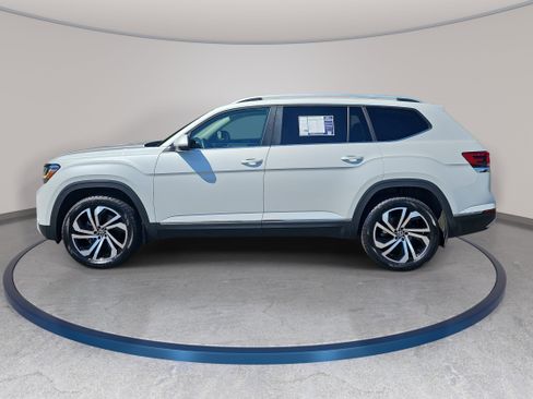 Used 2023 Volkswagen Atlas SEL AWD/4WD image 6