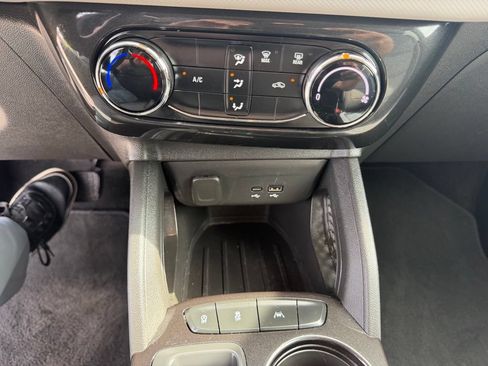 Used 2025 Chevrolet TrailBlazer LT FWD image 19