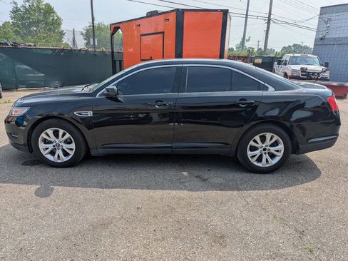 Used 2012 Ford Taurus SEL image 4