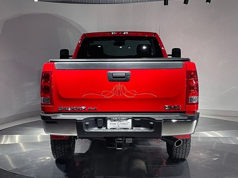 Used 2011 GMC Sierra 2500 SLE w/ SLE Preferred Package AWD/4WD image 6