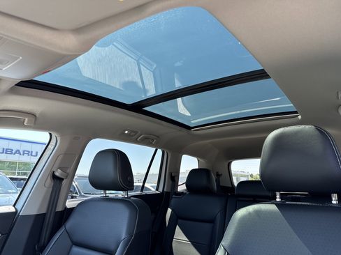 Used 2023 Volkswagen Atlas SE w/ Panoramic Sunroof Package image 15