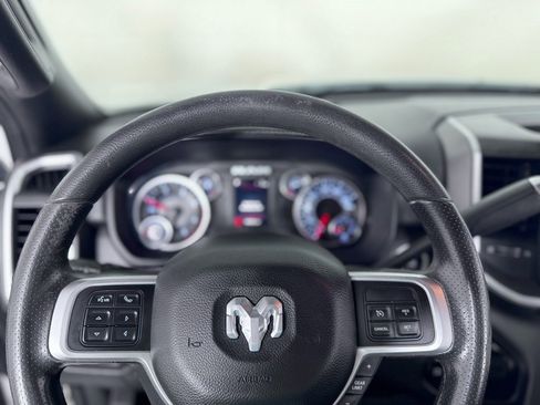 Used 2022 RAM 3500 Big Horn image 24