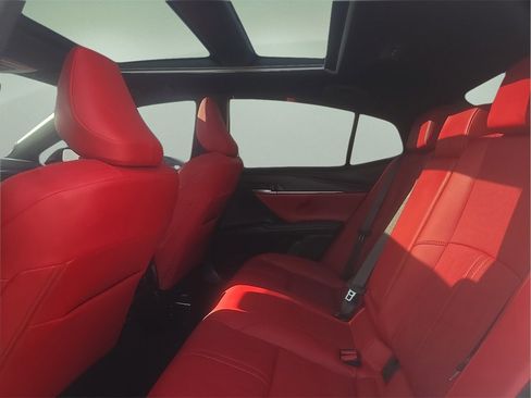 Used 2025 Toyota Camry XSE image 13