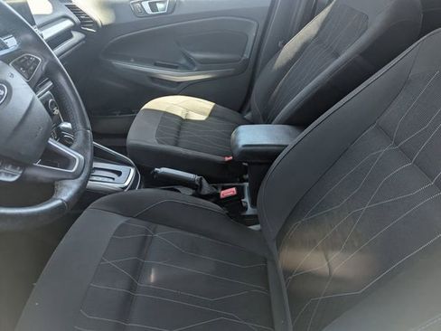 Used 2018 Ford EcoSport SE w/ SE Convenience Package image 10
