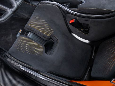 Used 2022 McLaren 765LT image 28