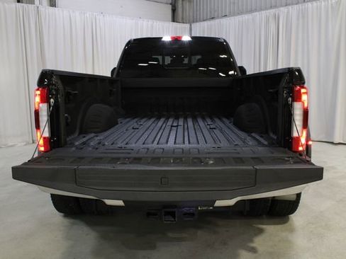 Used 2019 Ford F350 Lariat w/ Lariat Ultimate Package AWD/4WD image 31