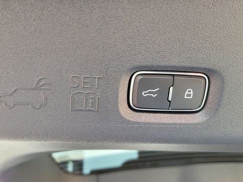 New 2025 Ford Expedition Platinum w/ Driver's Package image 12