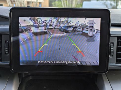 Certified 2023 Ford Explorer XLT w/ Equipment Group 202A image 21