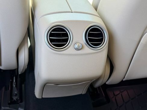 Used 2022 Mercedes-Benz GLC 300 4MATIC image 14