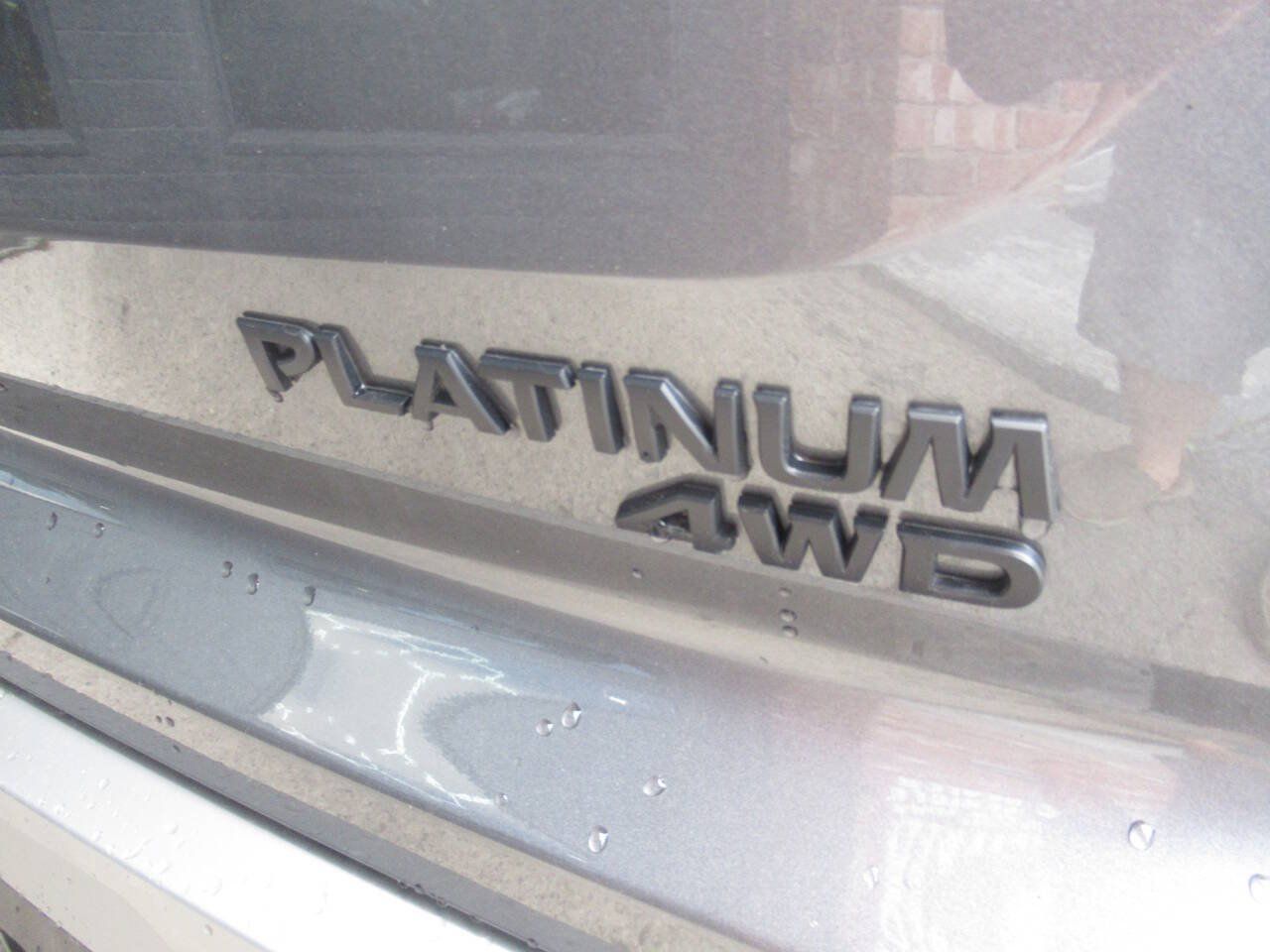 Used 2025 Nissan Pathfinder Platinum AWD/4WD image 11