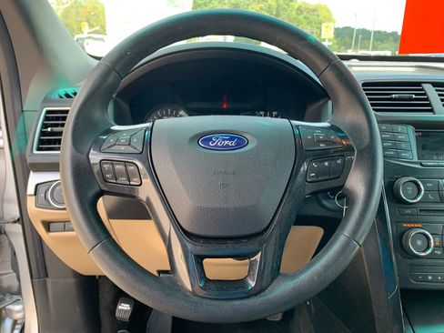 Used 2016 Ford Explorer 4WD image 10