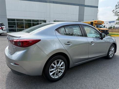 Used 2014 MAZDA MAZDA3 i Touring w/ Technology Package FWD image 17