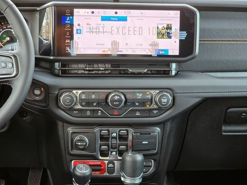 New 2026 Jeep Gladiator Mojave image 28