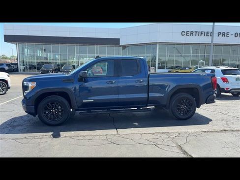 Used 2021 GMC Sierra 1500 Elevation w/ LPO, Elevation Black Package AWD/4WD image 5