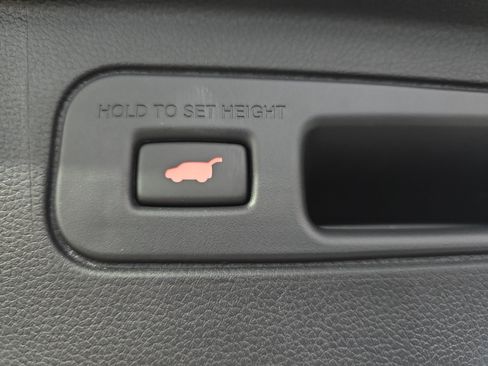 Certified 2025 Honda Pilot EX-L image 28