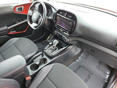 Used 2022 Kia Soul Turbo image 14