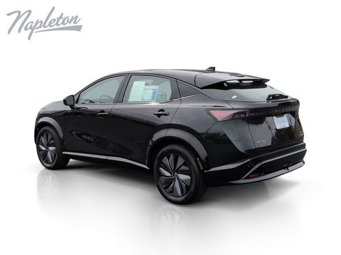 Used 2023 Nissan Ariya AWD image 3