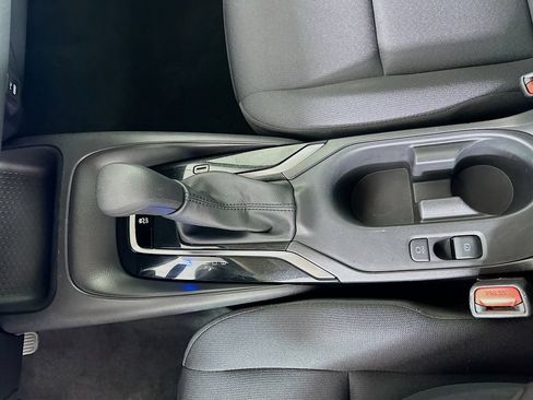 Certified 2025 Toyota Corolla LE FWD image 17