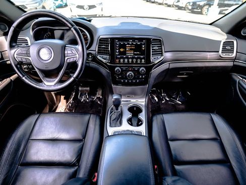 Used 2019 Jeep Grand Cherokee Limited w/ Trailer Tow Group IV AWD/4WD image 14