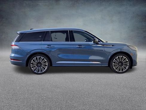 New 2026 Lincoln Aviator Black Label w/ Dynamic Handling Package AWD/4WD image 8