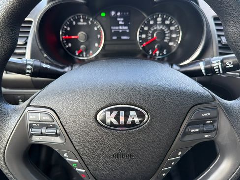 Used 2018 Kia Forte LX w/ LX Popular Package image 21