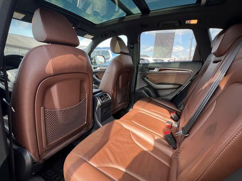 Used 2017 Audi Q5 2.0T Premium image 18